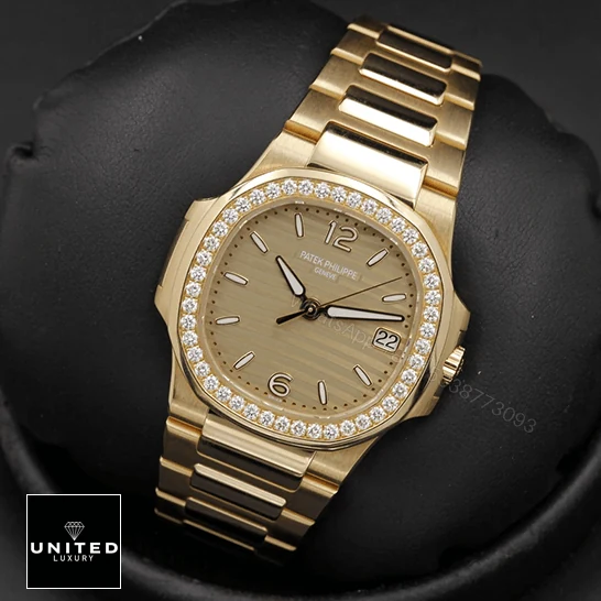 View 14 of Patek Philippe Nautilus 7010/1R-012 Replica