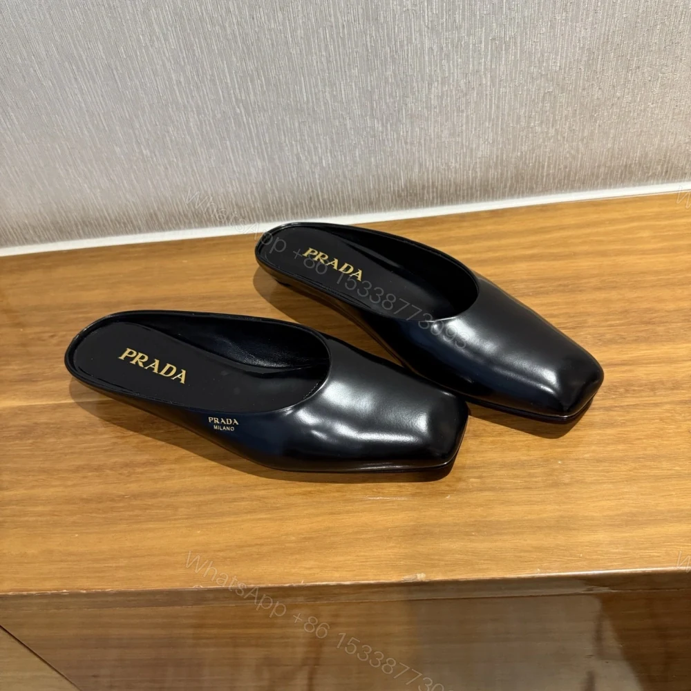 View 4 of 高仿Prada*1S825N方頭皮質休閒拖鞋黑色免檢版