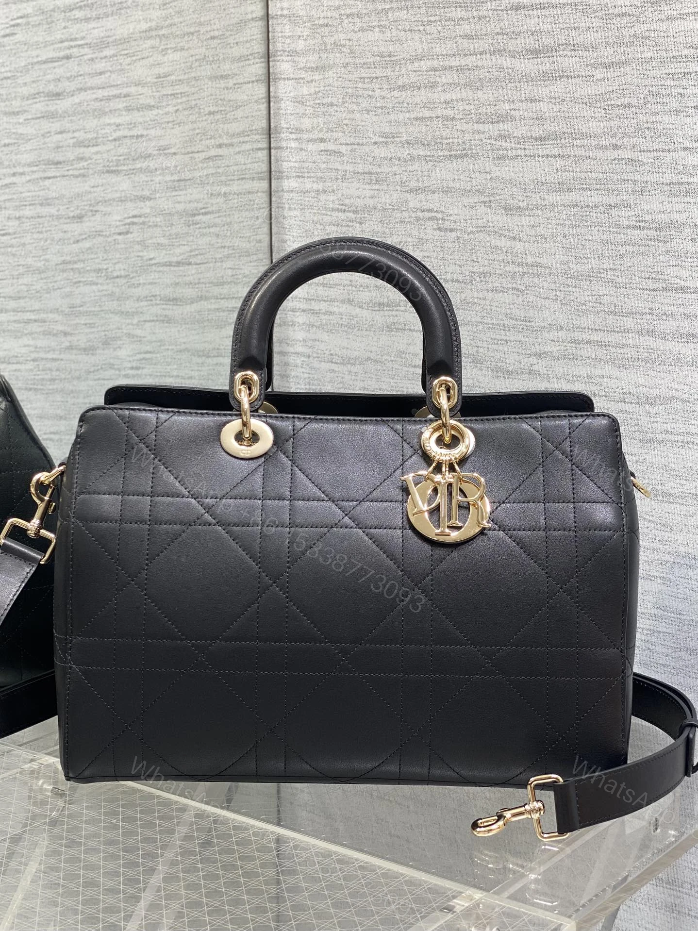 Dior 原單黑色大款手提包 輕奢皮革質感上班族首選 — view 1