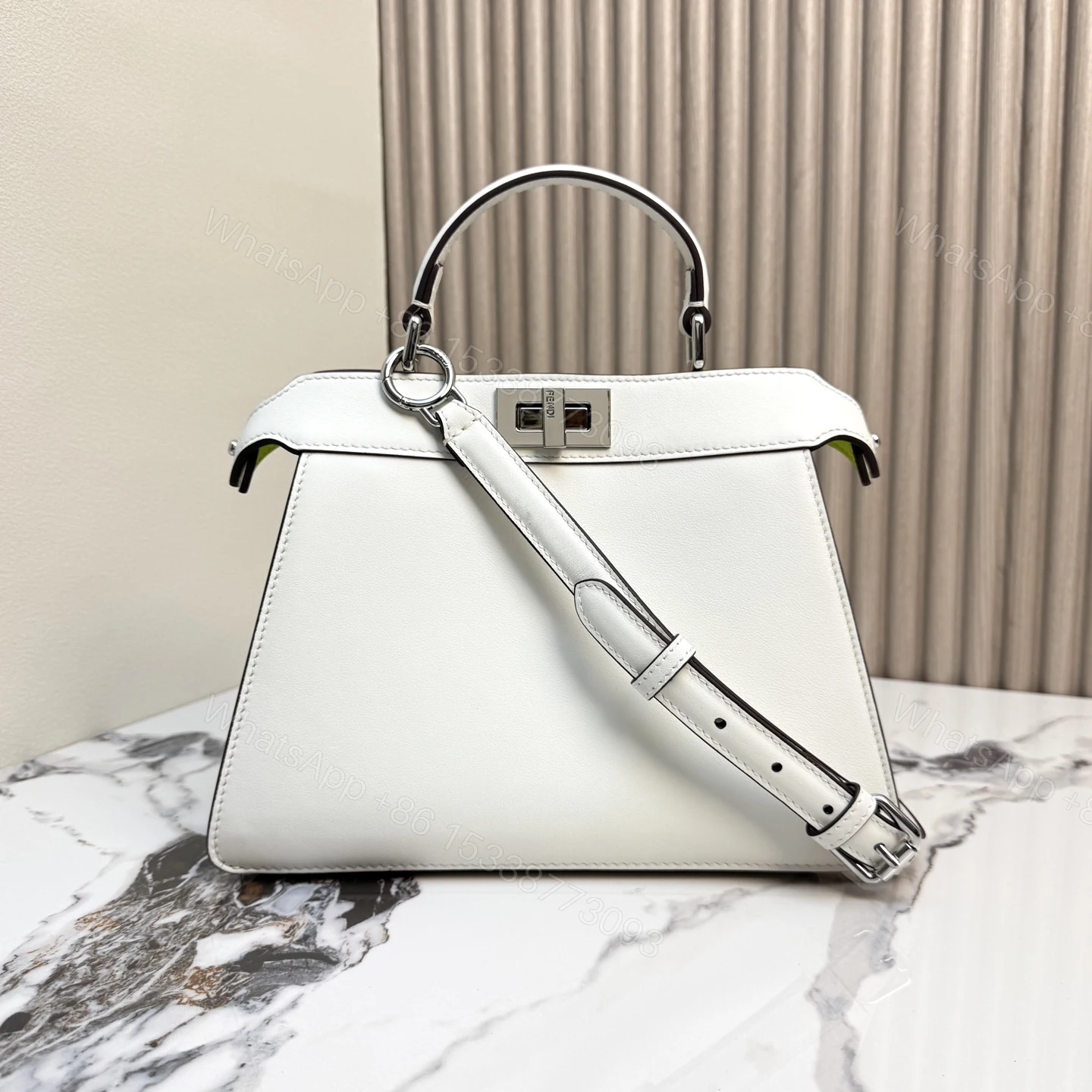 FENDI 一比一 Peekaboo 手提包 白色銀扣斜背款 — view 1