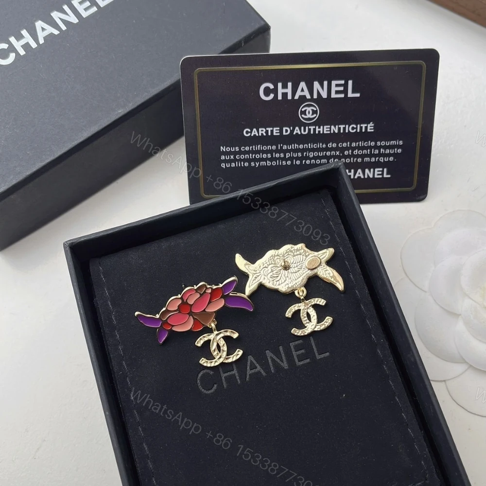 View 3 of CHANEL PENDANT EARRINGS GOLD AND MULTICOLOUR ABF933 B21129 U2138