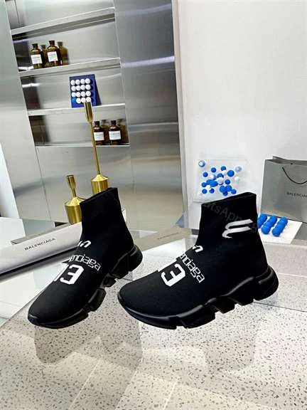 View 8 of BALENCIAGA MEN’S SPEED 2.0 SNEAKER – BB137