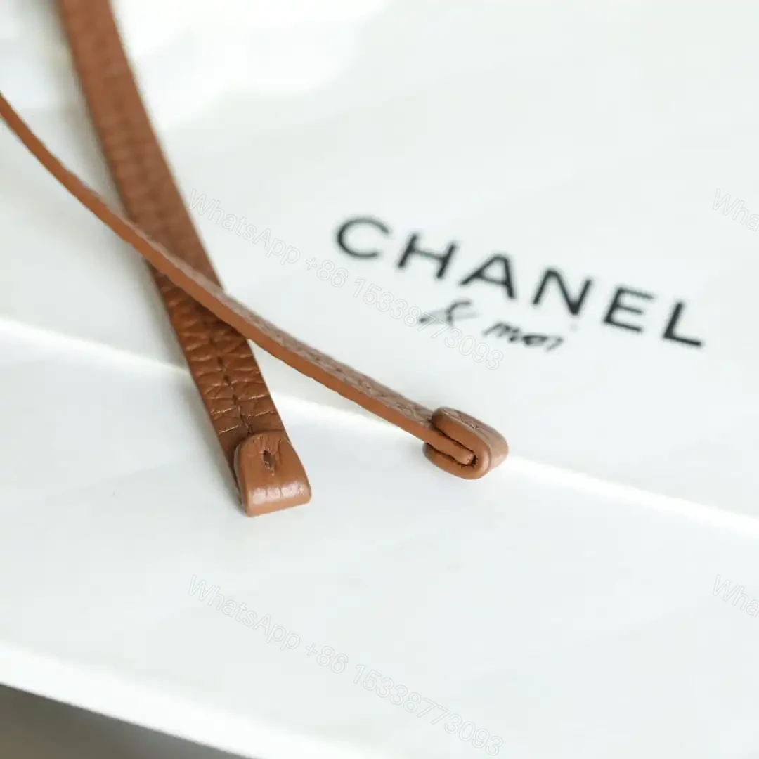 View 17 of 高仿Chanel*26S系列AS6288粒面小牛皮單肩包棕色免檢版