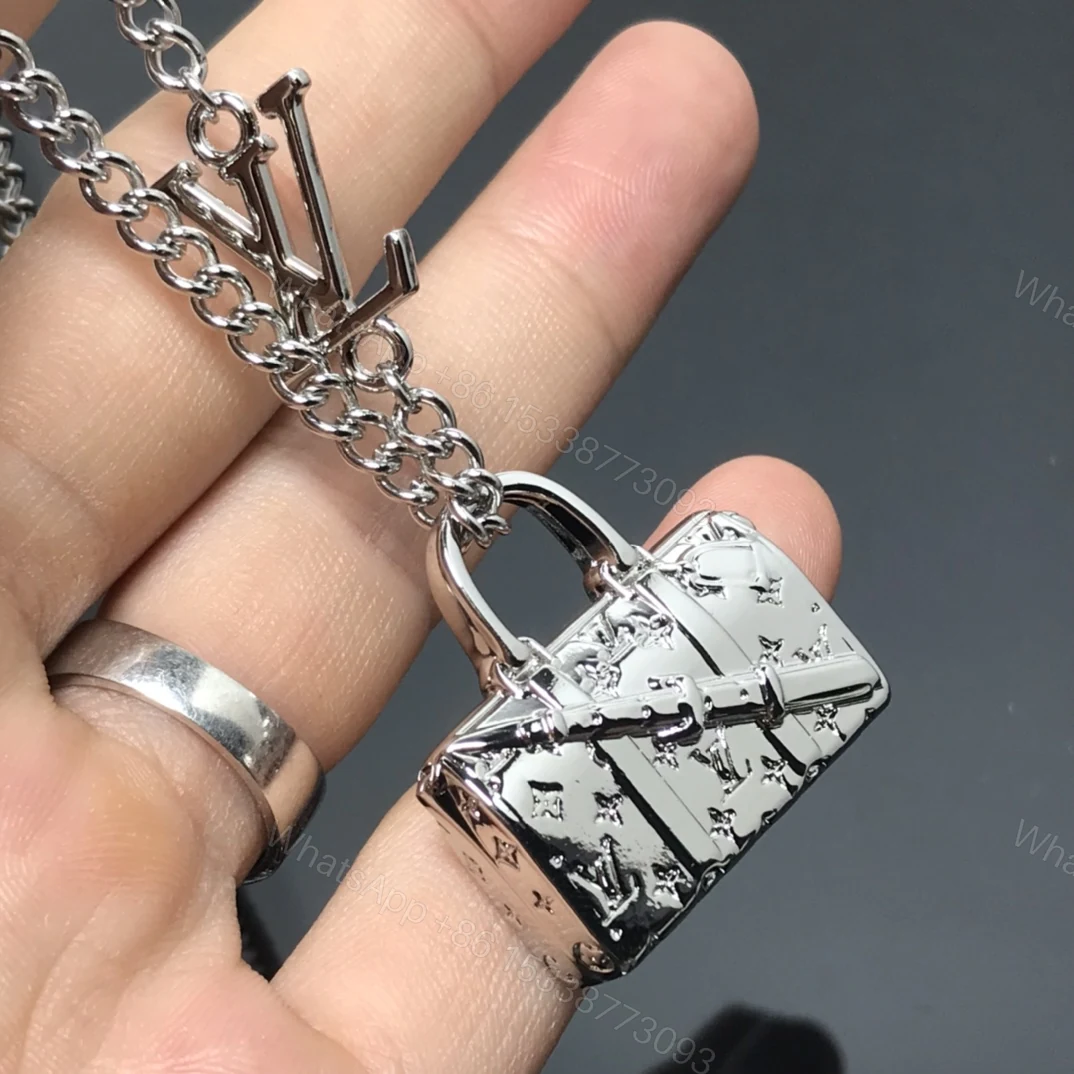 View 5 of EN – Lux LV Necklaces 030
