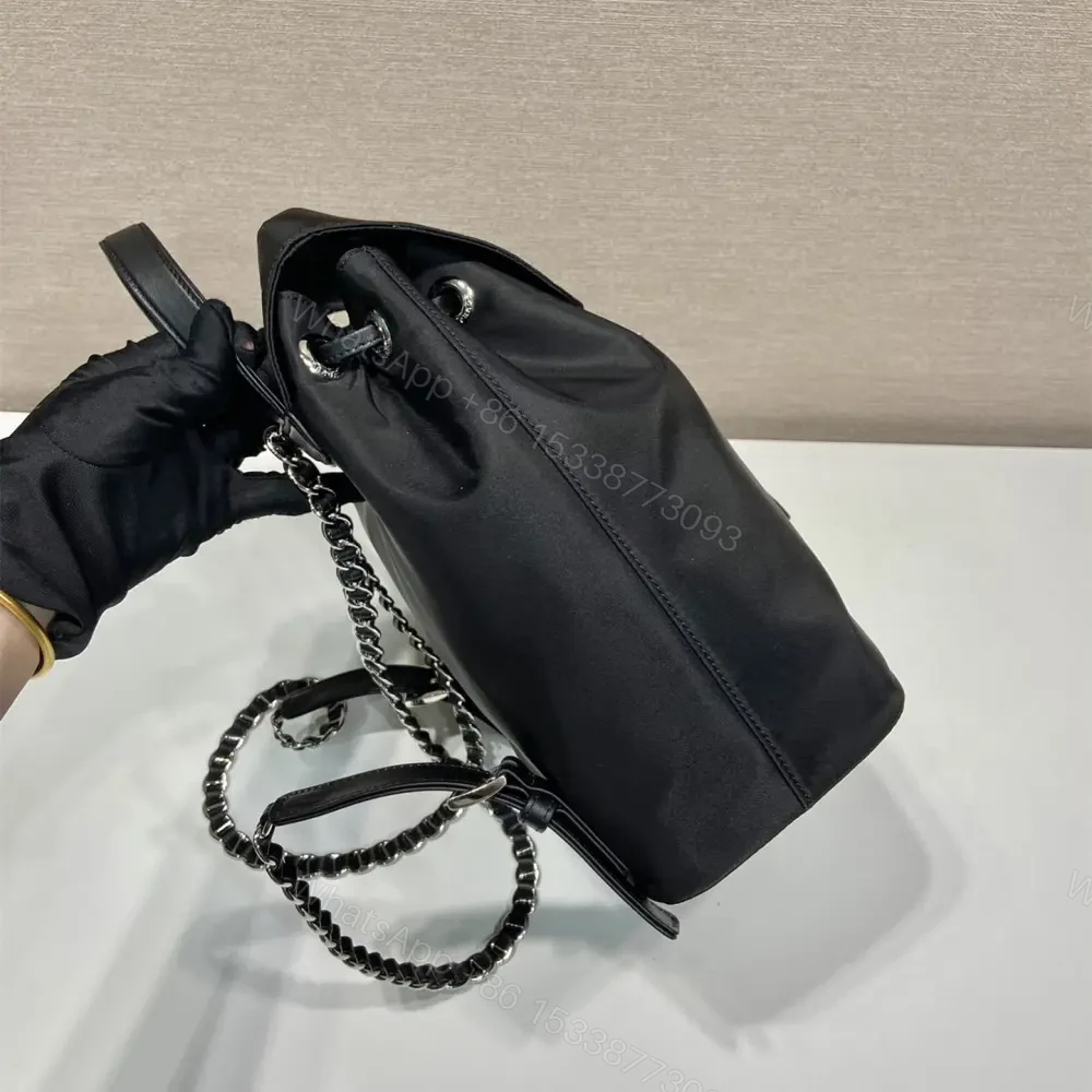 View 4 of 高仿Prada中古背包1BZ831黑色小號免檢版