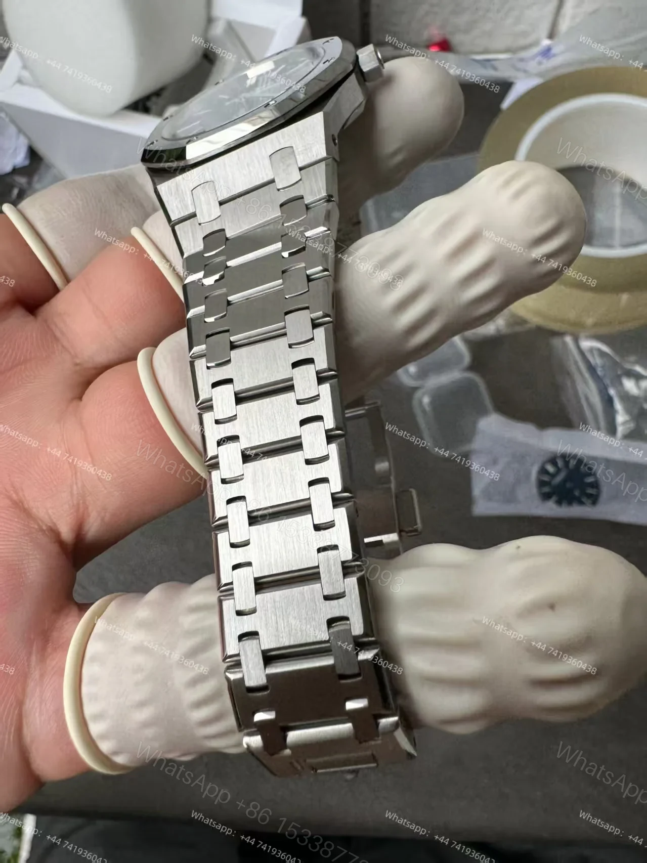 View 11 of Audemars Piguet Super Clone Royal Oak “Jumbo” Extra-Thin 15202ST 39mm