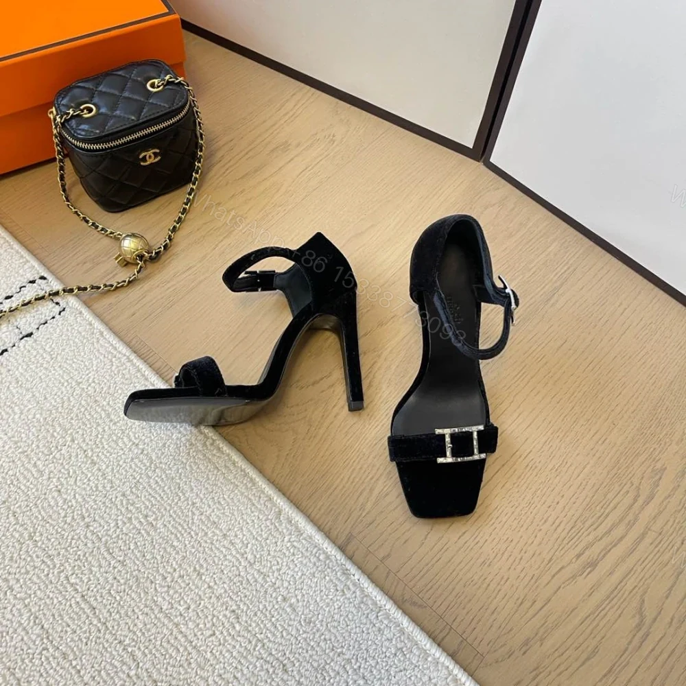 View 9 of 高仿Hermes*Judy系列H242025Z023露趾涼鞋天鵝絨10.5CM黑色免檢版