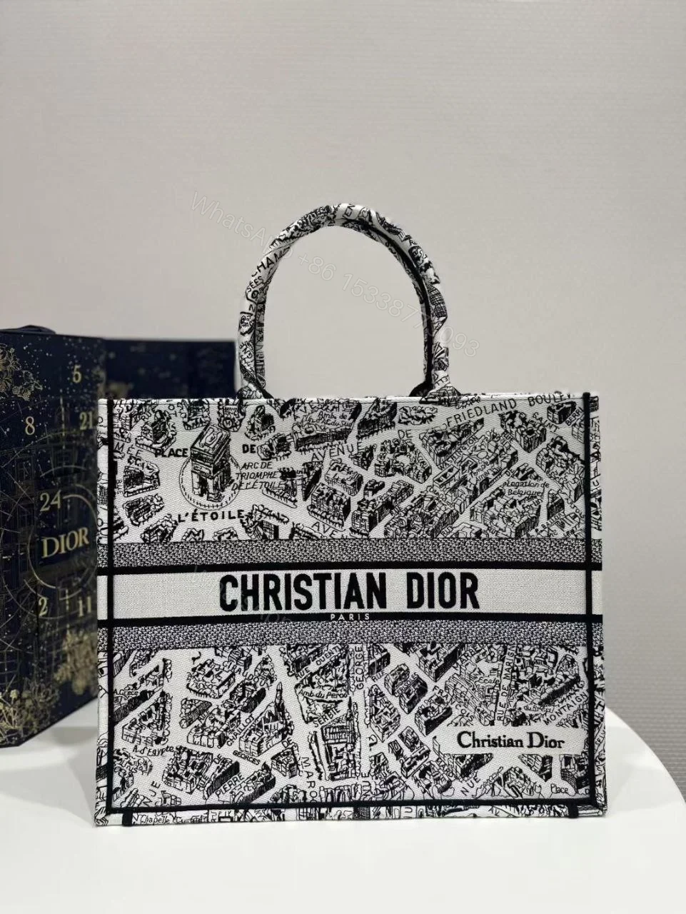 CHRISTIAN DIOR Tote White and Black — view 1