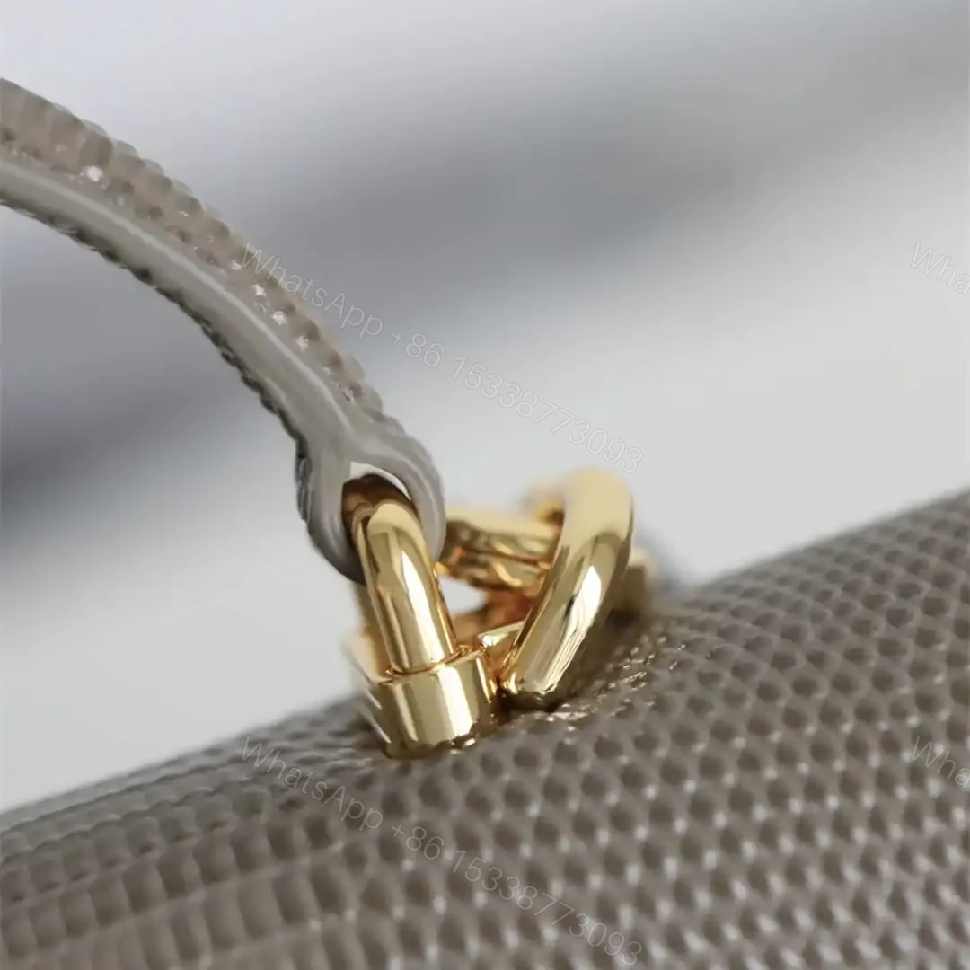 View 15 of 高仿Chanel*26A系列AP5280高級手工坊手拿包蜥蜴紋棕色免檢版