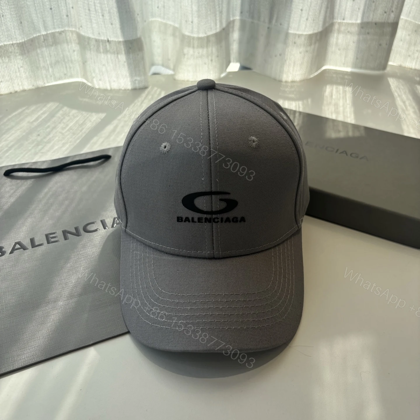 Balenciaga高仿男女款棒球帽低調Logo設計休閒百搭潮流帽 — view 1