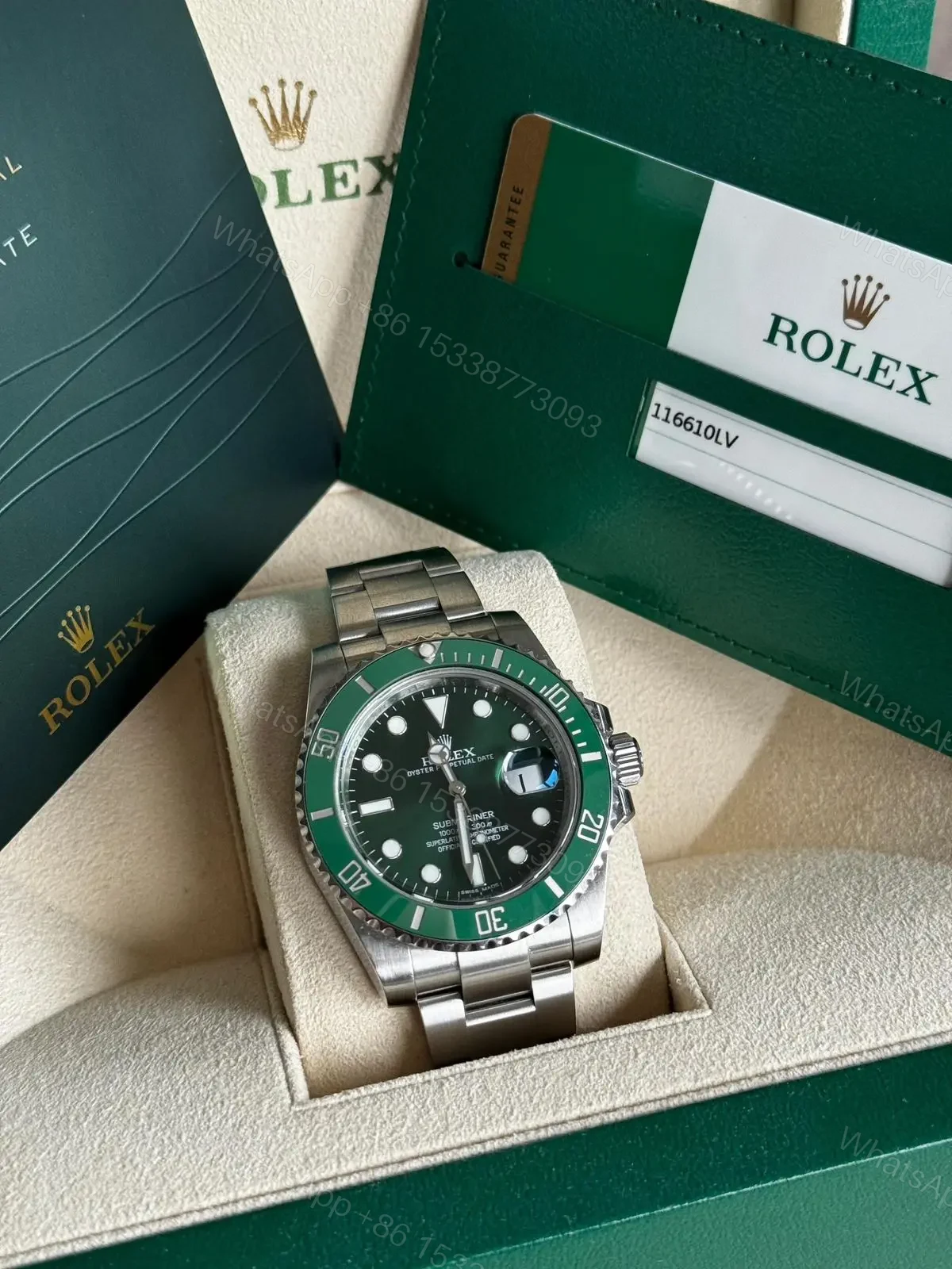 View 4 of Rolex Submariner Green Dial