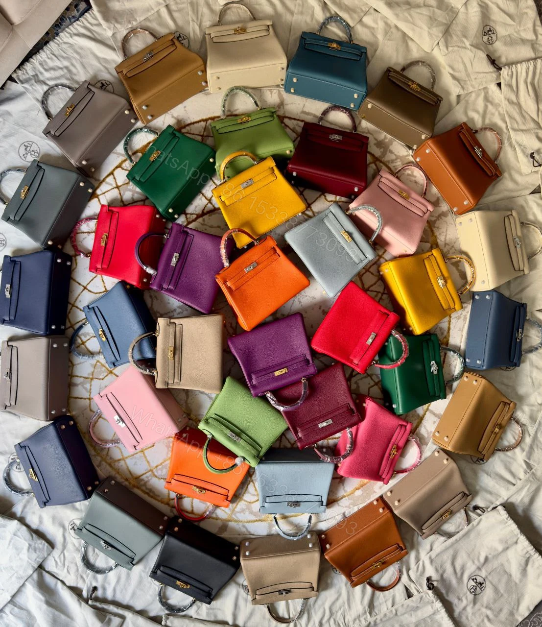 View 6 of HERMÈS Kelly 25 handbag in Chai Togo