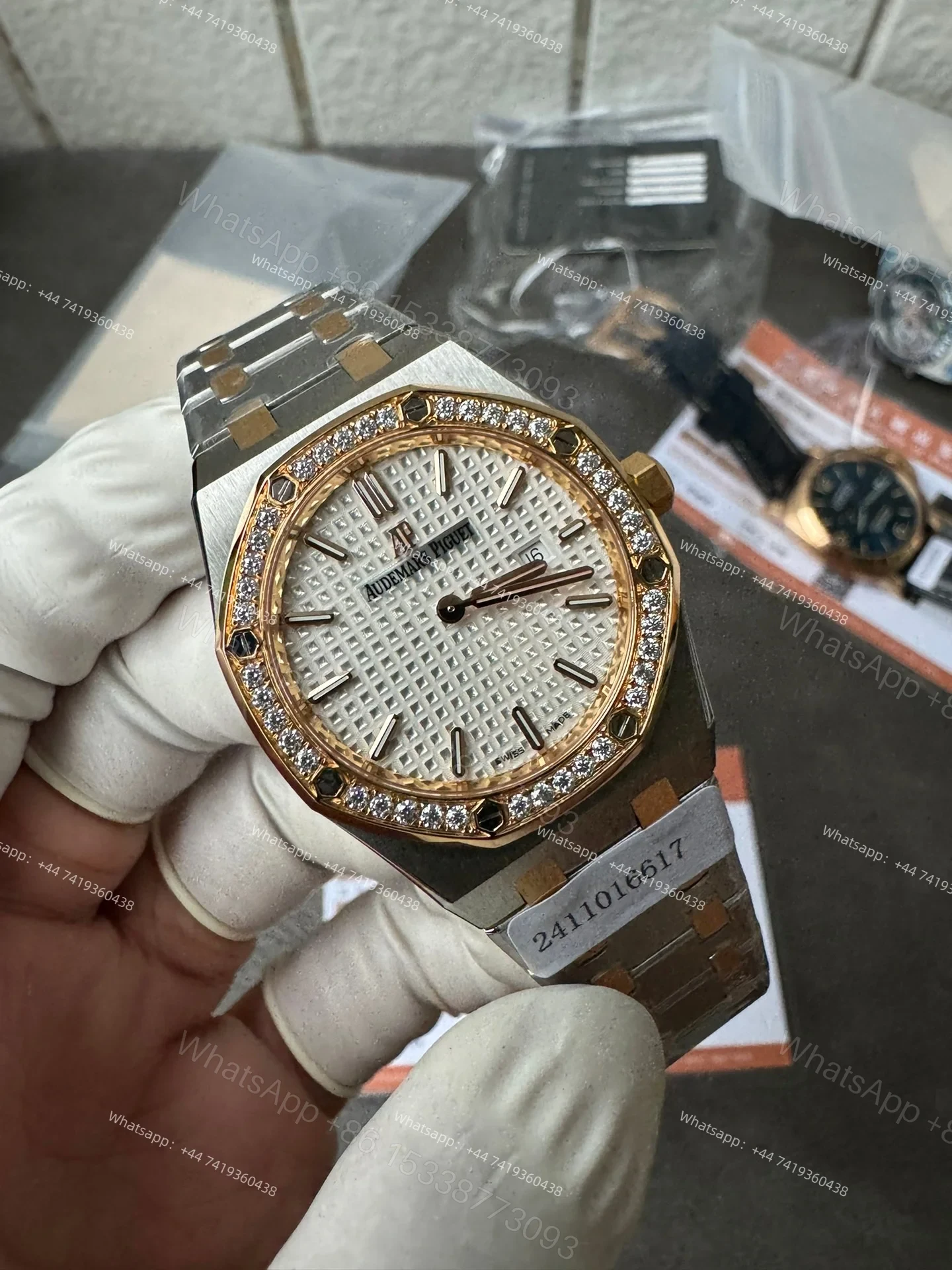 View 6 of Audemars Piguet Super Clone Royal Oak 67651SR Rose Gold Diamond Bezel White Dial 33MM