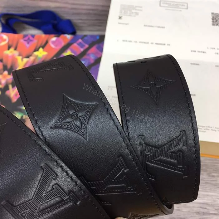 View 3 of LOUIS VUITTON DIAMOND 40MM REVERSIBLE BELT – B172
