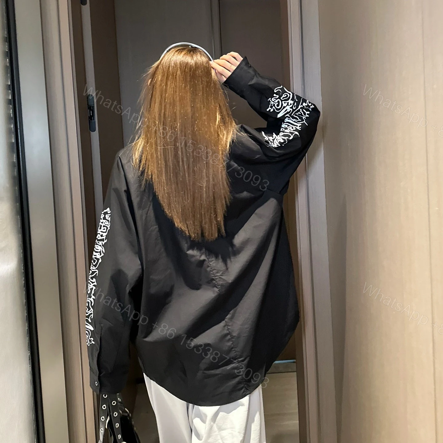 View 16 of 高仿Balenciaga*SS24NewYear系列773374長袖襯衫黑色
