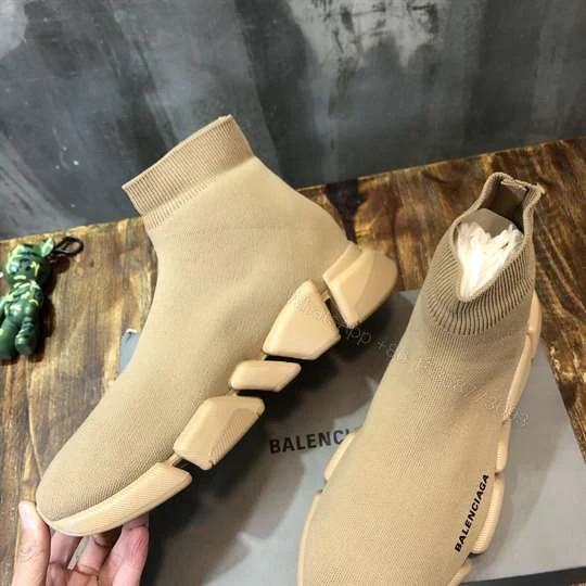 View 6 of BALENCIAGA MEN’S SPEED 2.0 SNEAKER IN BEIGE – BB153