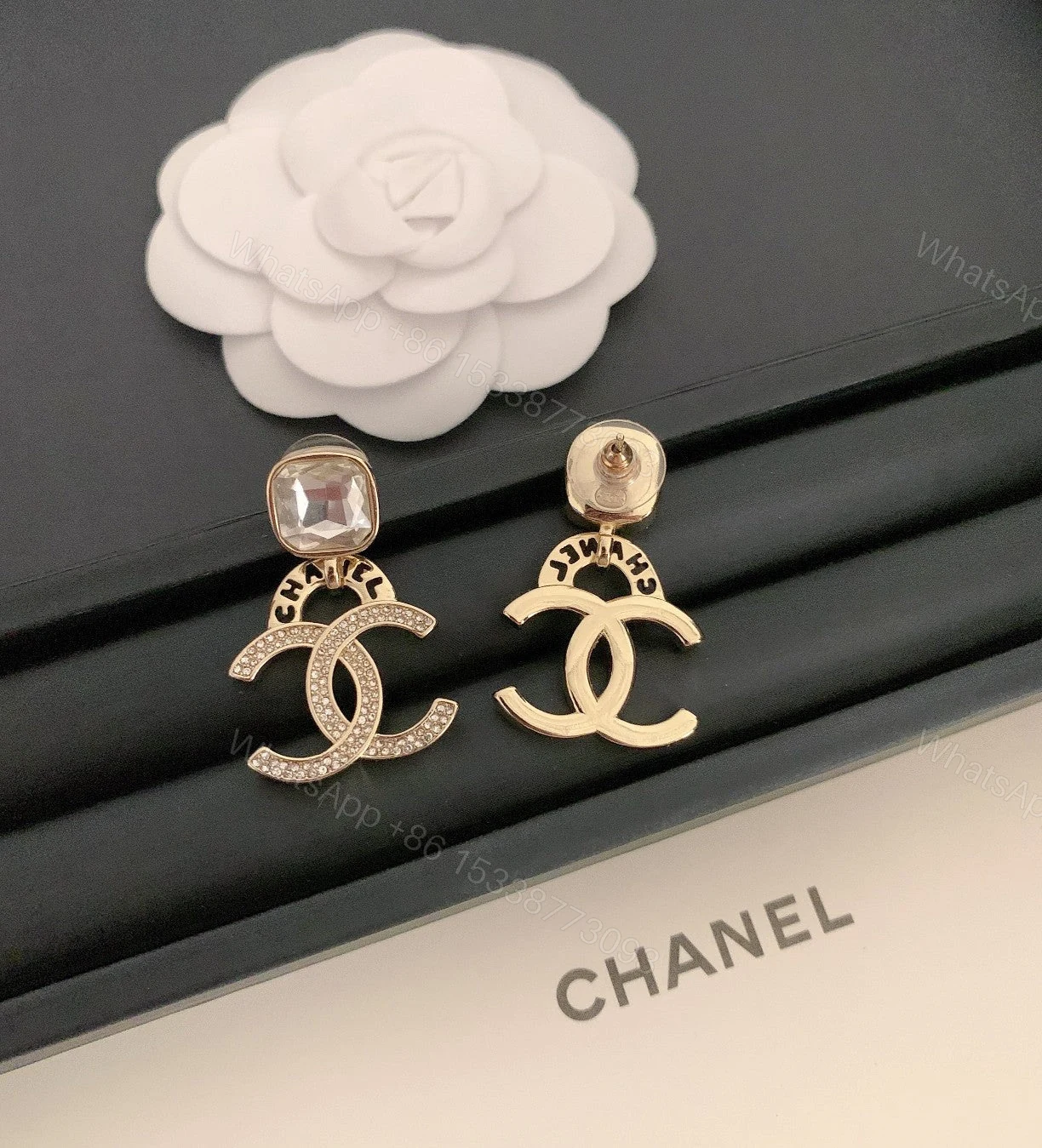 View 5 of EN – Lux Earring Chanel 031