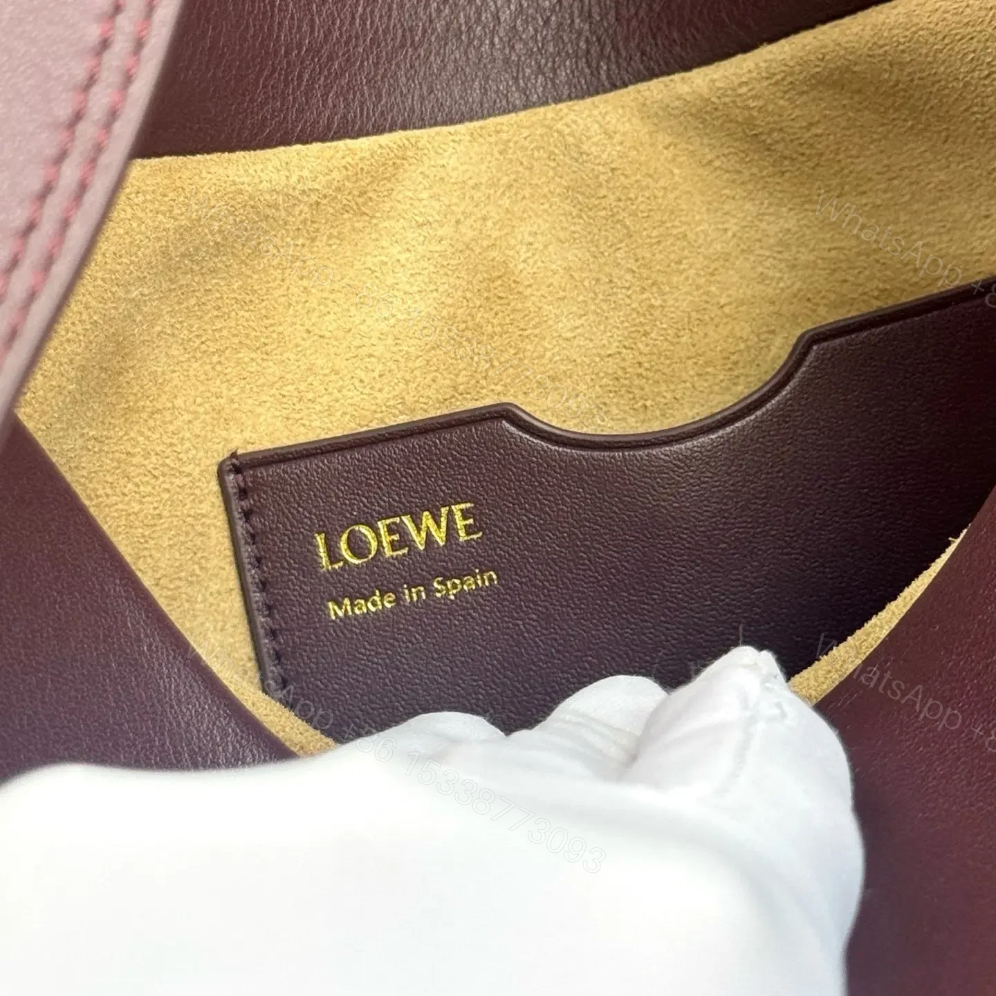 View 13 of 高仿Loewe*Ola系列7240小牛皮腋下包勃艮第紅中號免檢版
