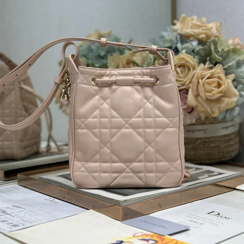 View 2 of 高仿Dior*D-Motion系列M2851M413小牛皮水桶包小號粉色免檢版