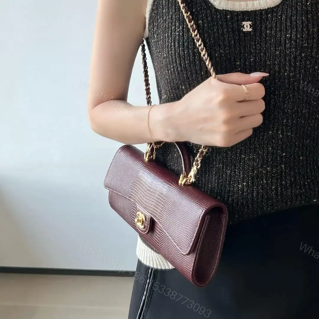 View 19 of 高仿Chanel*26A系列AP5280高級手工坊手拿包蜥蜴紋酒紅色免檢版