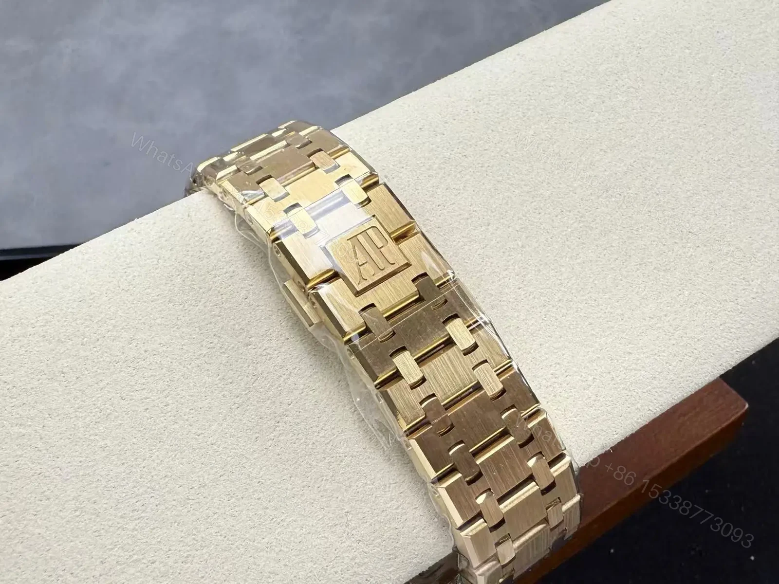 View 18 of Replica Audemars Piguet Royal Oak Openworked 15407 Yellow Skeleton Dial