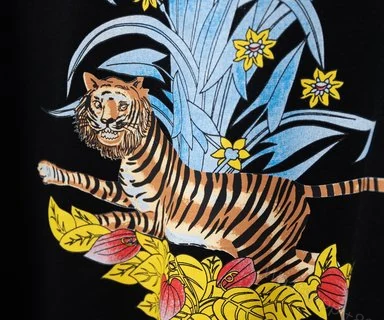 View 4 of GUCCI Tiger T-Shirt – GC0055