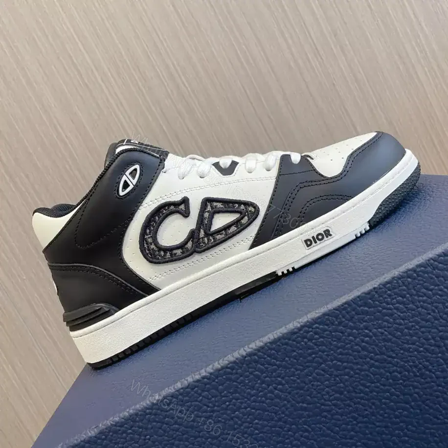 View 2 of B57 MID-TOP SNEAKER DIOR OBLIQUE JACQUARD – CD124