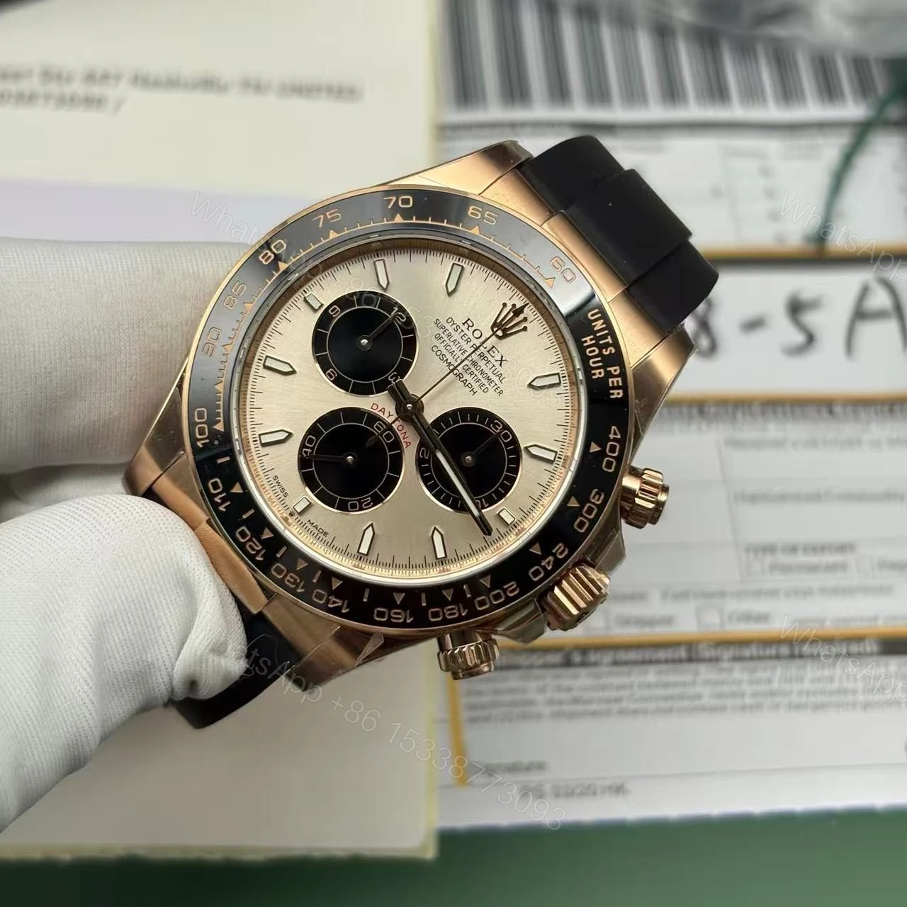 View 3 of Replica Rolex Cosmograph Daytona Everose gold 116515LN