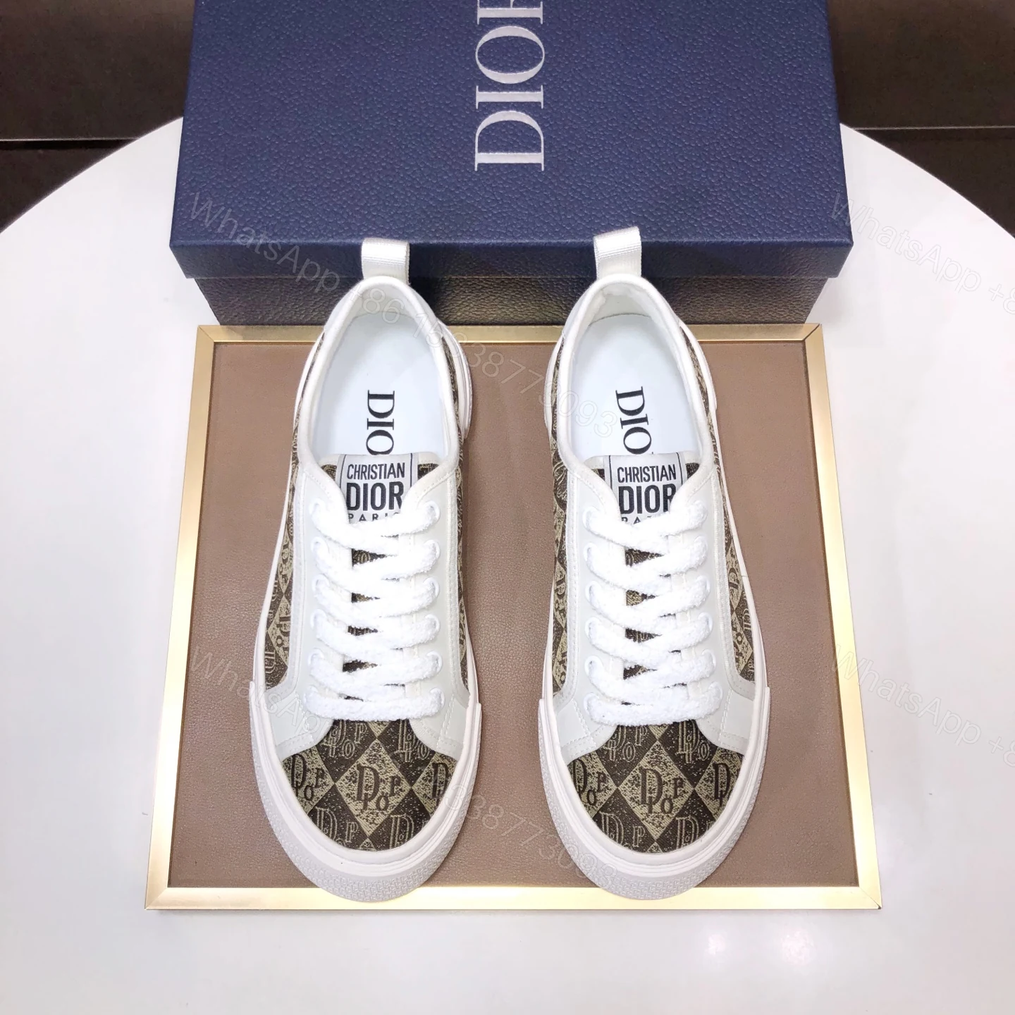 Dior 一比一白色老花低幫運動鞋 百搭休閒板鞋 — view 1
