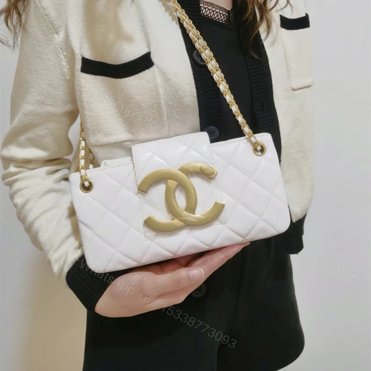 View 21 of 高仿Chanel*24C系列AS4611法棍包白色免檢版