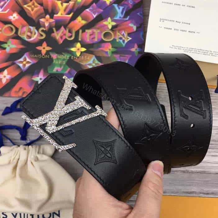 View 2 of LOUIS VUITTON DIAMOND 40MM REVERSIBLE BELT – B171