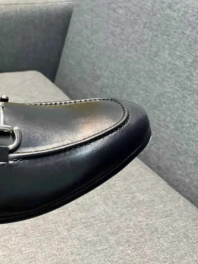 View 4 of GUCCI LOAFER WITH HORSEBIT IN BLACK – LDG24