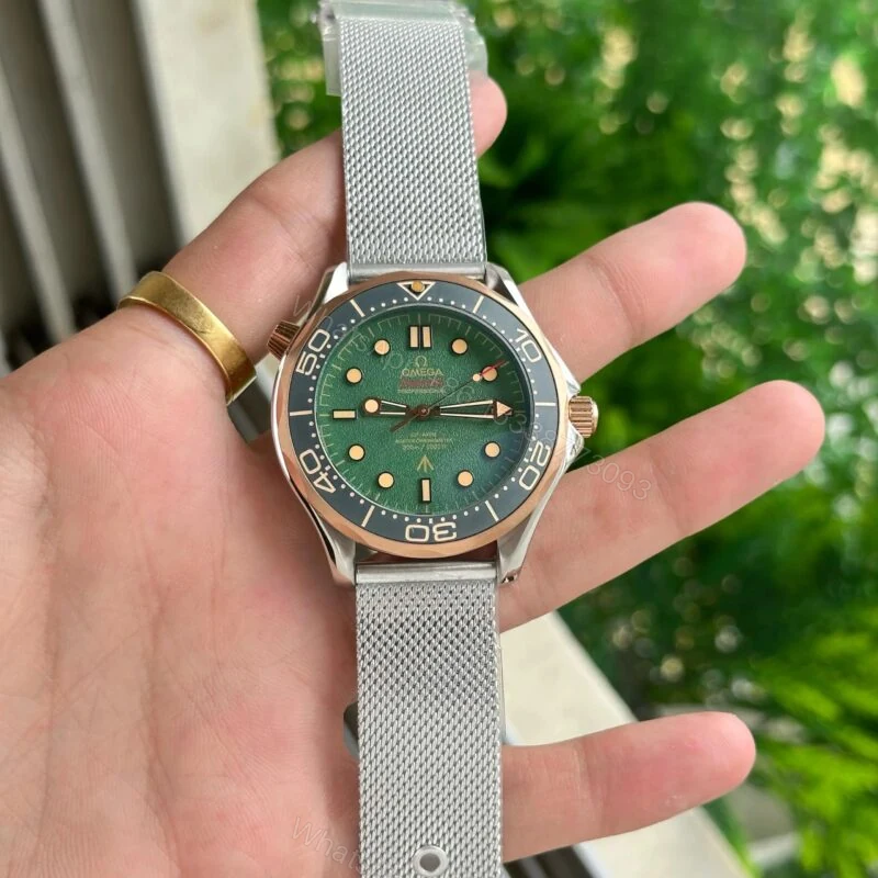 Omega Seamaster Diver 300M Green Dial Automatic 42mm — view 1