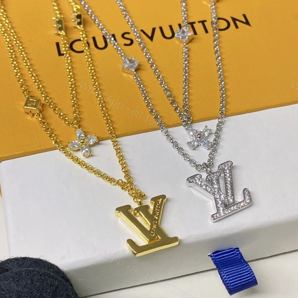 View 5 of LOUIS VUITTON LADY LV NECKLACE GOLD TONE M01845