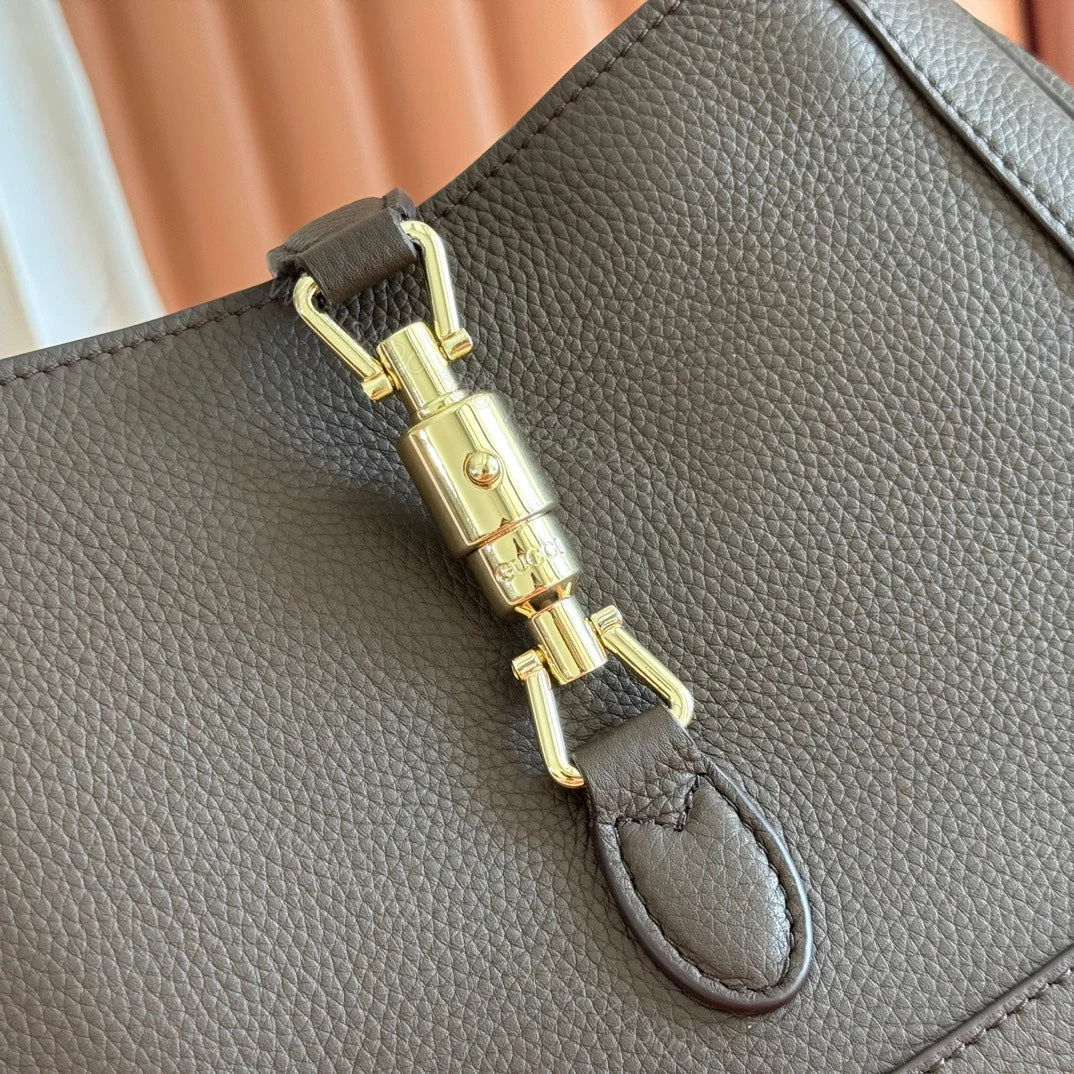 View 4 of GUCCI 25S JACKIE 1961 SMALL BAG 28 CM IN DARK BROWN LEATHER WITH GOLD HARDWARE