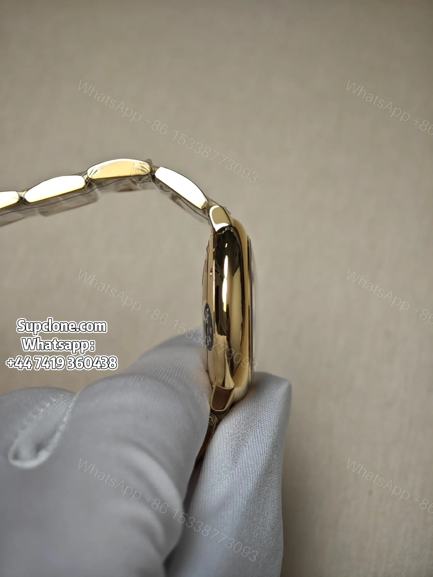 View 9 of Cartier Super Clone Watches 1:1 Ballon Bleu W69001Z2 Gold 28mm Quartz