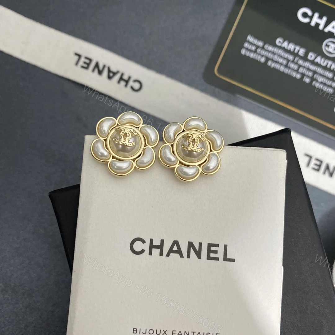 CHANEL 高仿山茶花珍珠耳環|金邊立體雙C氣質花卉耳飾 — view 1