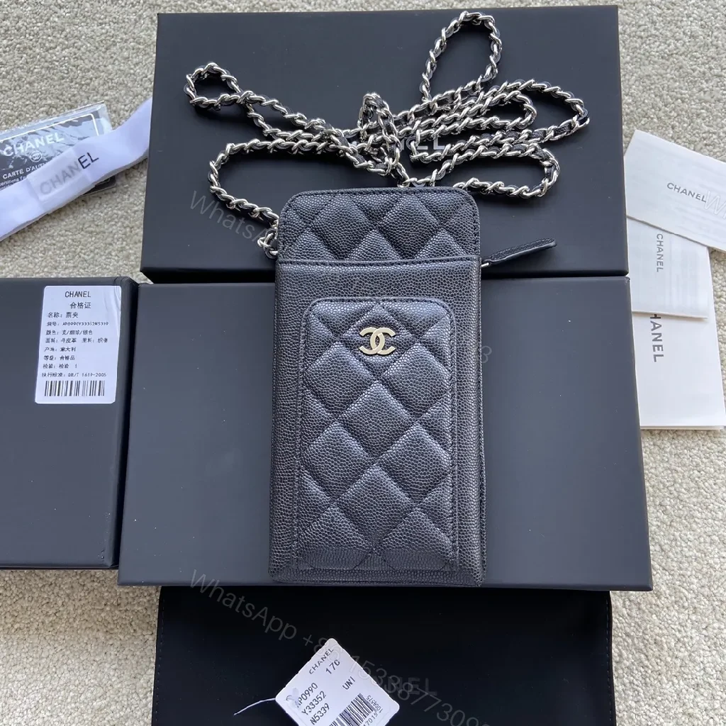 Quilted Cardholder Crossbody: Luxe Black, Gold Hardware — view 1