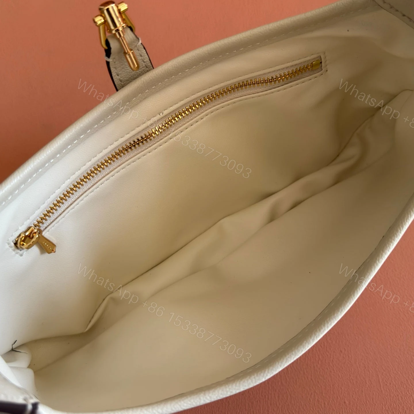 View 8 of GUCCI 26S JACKIE SLIM SHOULDER BAG 27 IN CREAM WHITE CALFSKIN