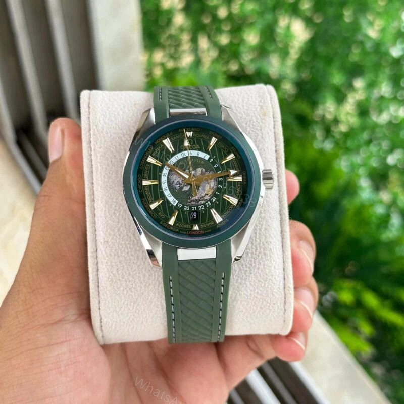 Omega Seamaster Worldtimer Black Green 42mm Automatic — view 1