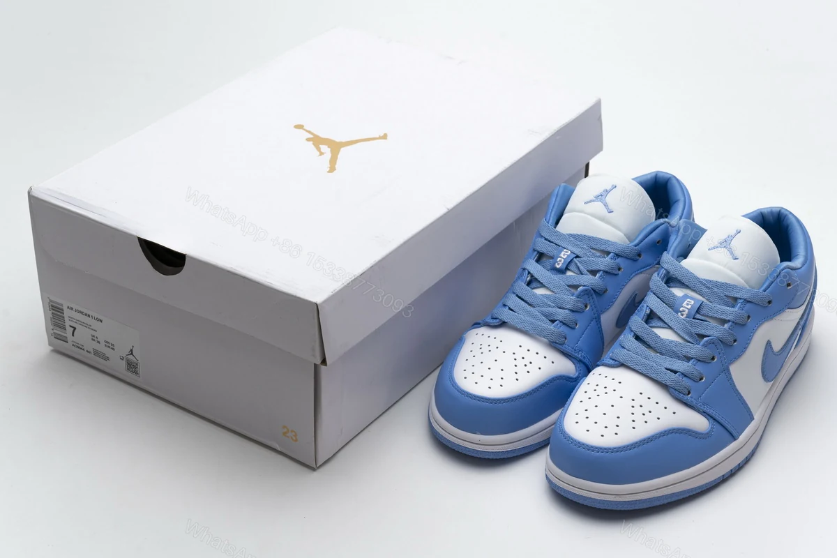 Air Jordan 1 Low UNC (W) AO9944-441 — view 2