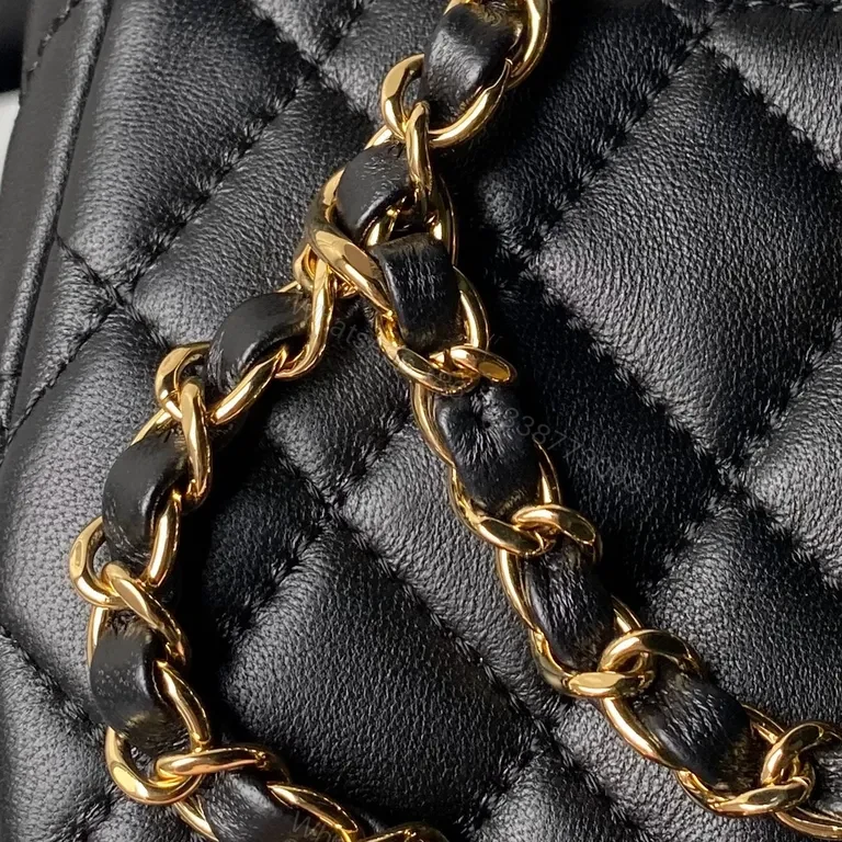 View 3 of Chic Quilted Chain Bag: Luxury, Everyday Style, Crossbody