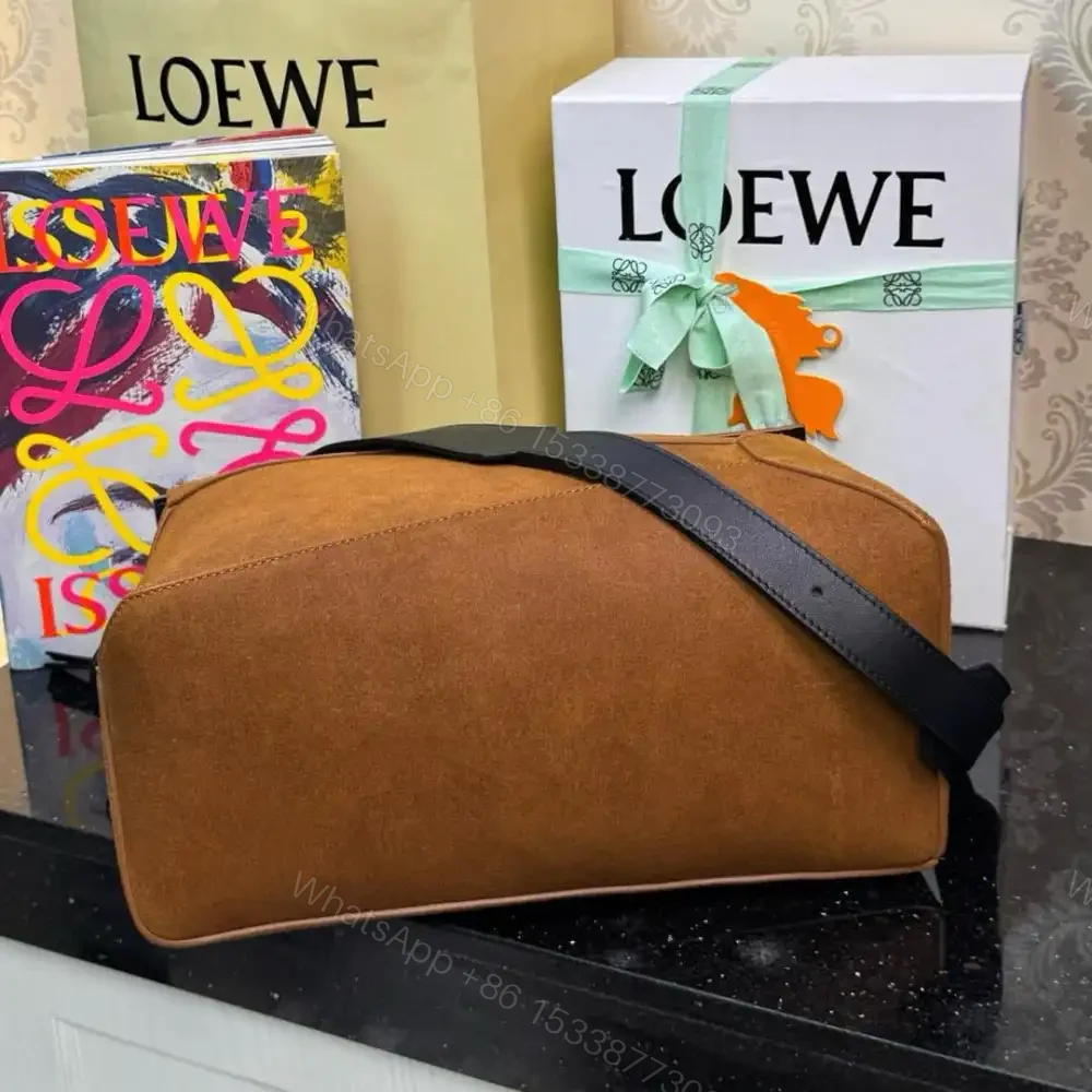 View 4 of 高仿Loewe*Puzzle系列3200麂皮斜挎包干邑色大號免檢版