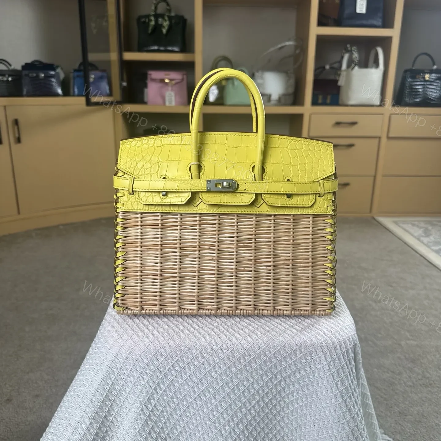 Hermes Birkin 25cm Amber Yellow Crocodile Leather — view 1