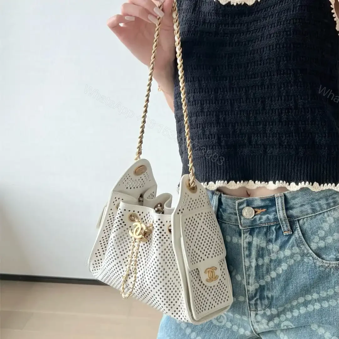 View 22 of 高仿Chanel*26P/25Bag系列AS5631小牛皮鏤空單肩包白色免檢版
