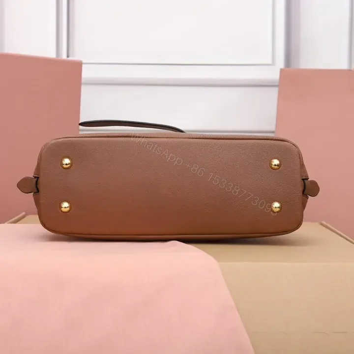 View 8 of 高仿miumiu*Aventure系列5BB169手提包棕色小號免檢版