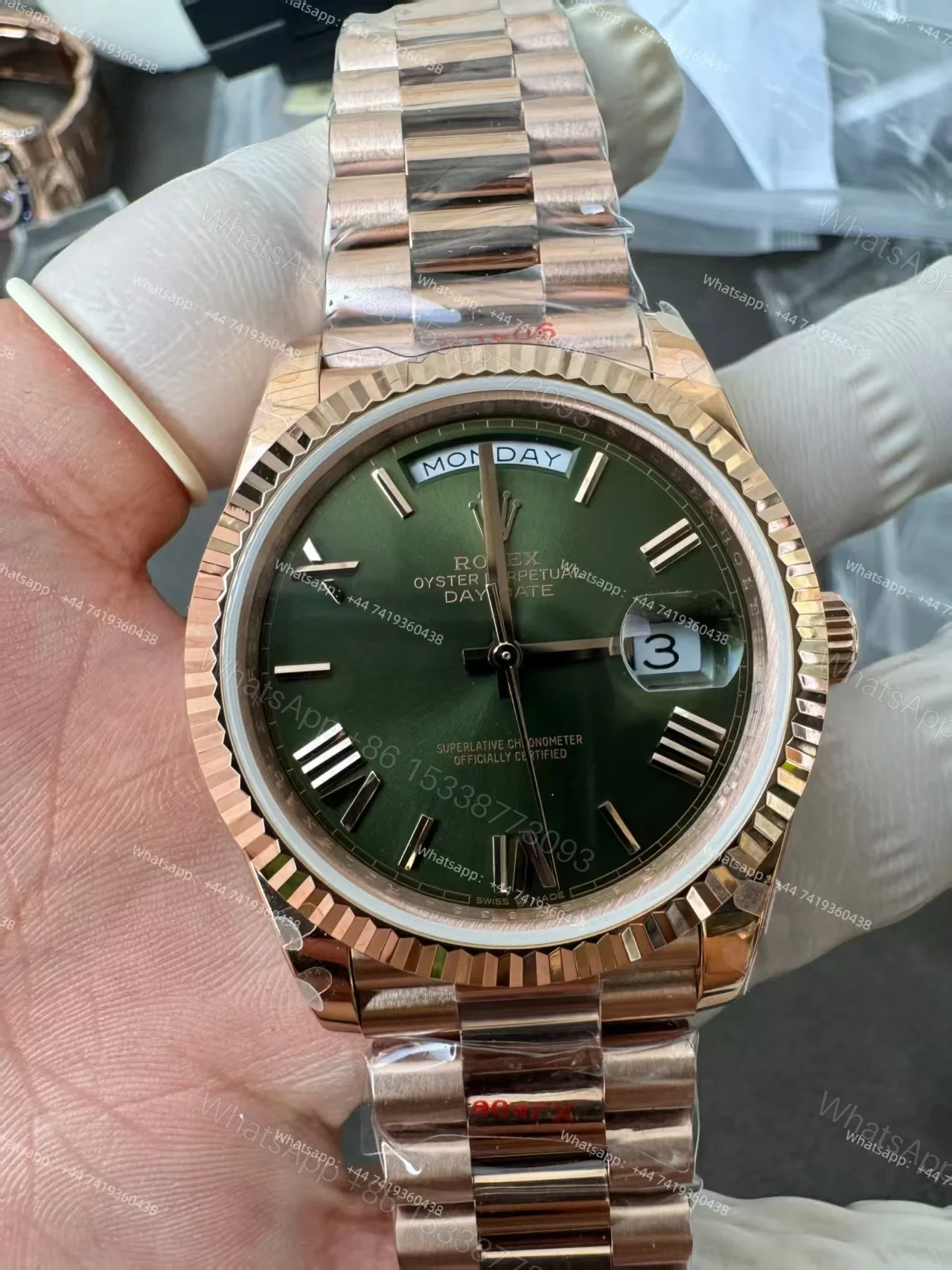 View 8 of Rolex Day-Date M228235-0025 1:1 Replica Rose Gold Olive Dial 40MM 3255 Movement Presidential Bracelet Super Clone Watch