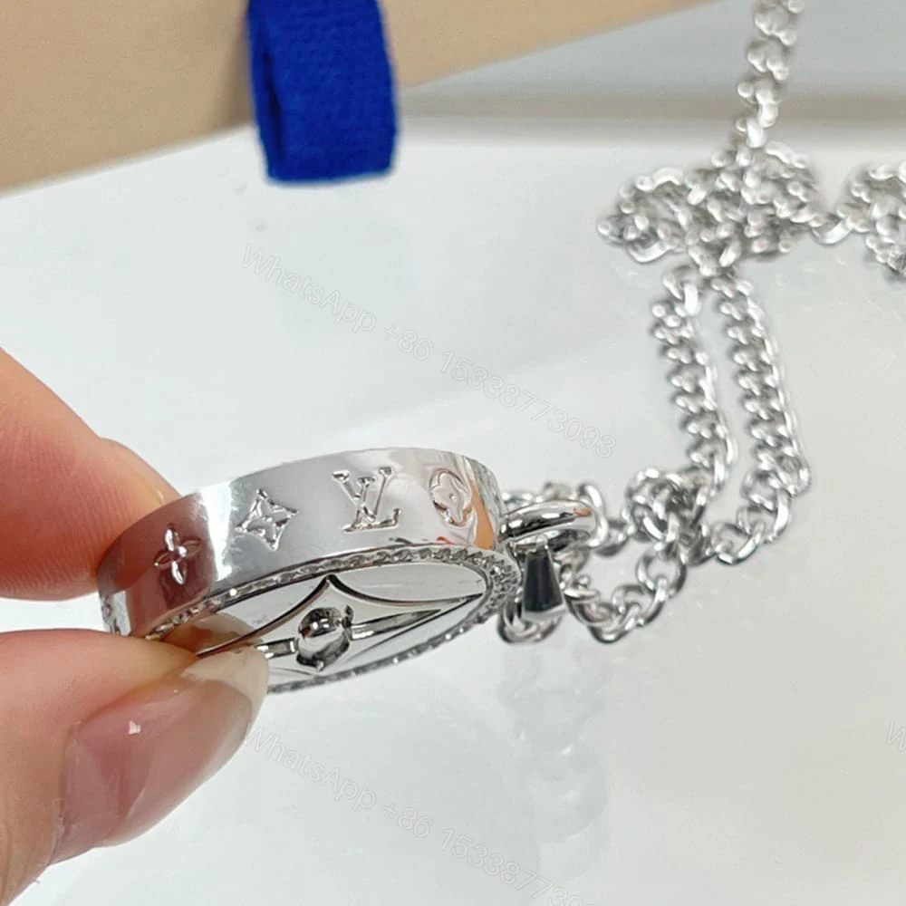 View 7 of LV Twisted Flower Necklace