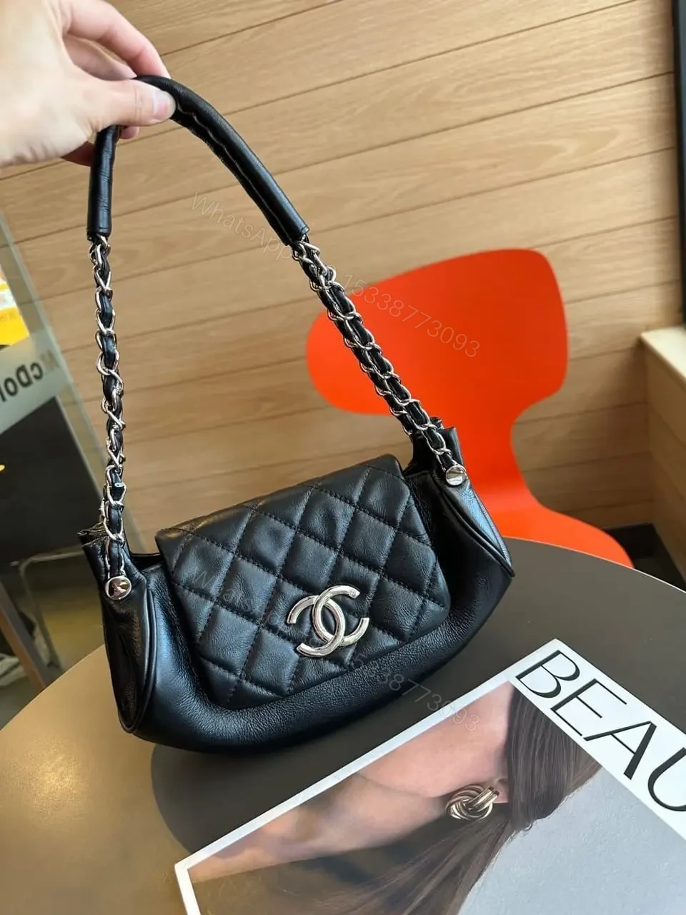 CHANEL — view 1