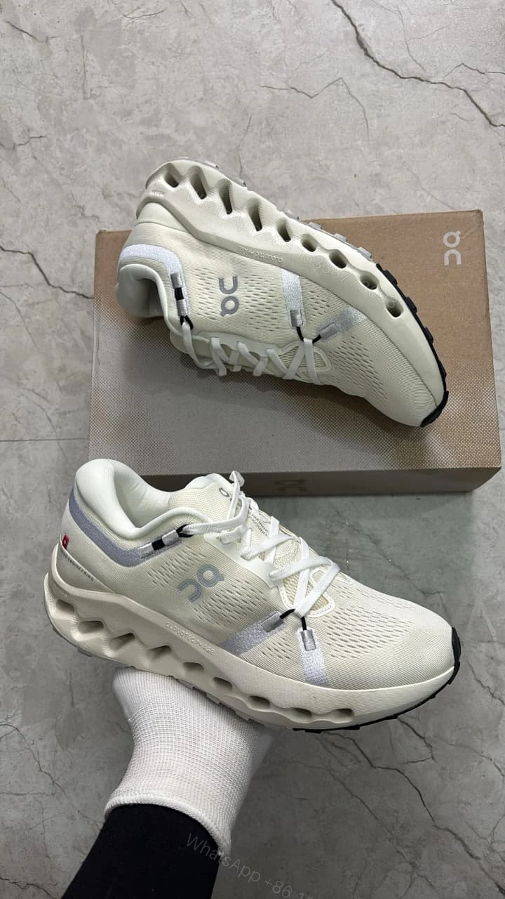 View 10 of FIRST COPY ON cloud running sports confirt shoes